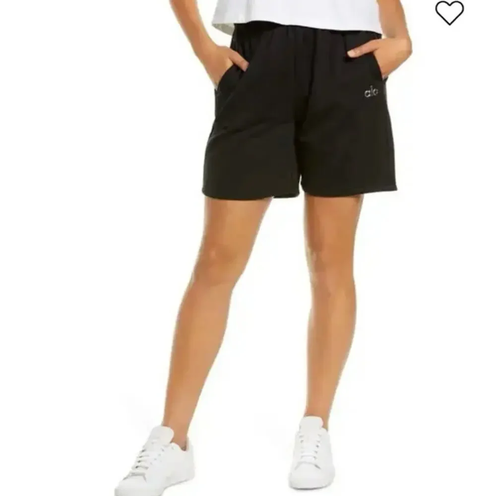 ALO Yoga Accolade Sweat Shorts‎ Black Athleisure Lounge Minimalist Elastic Waist